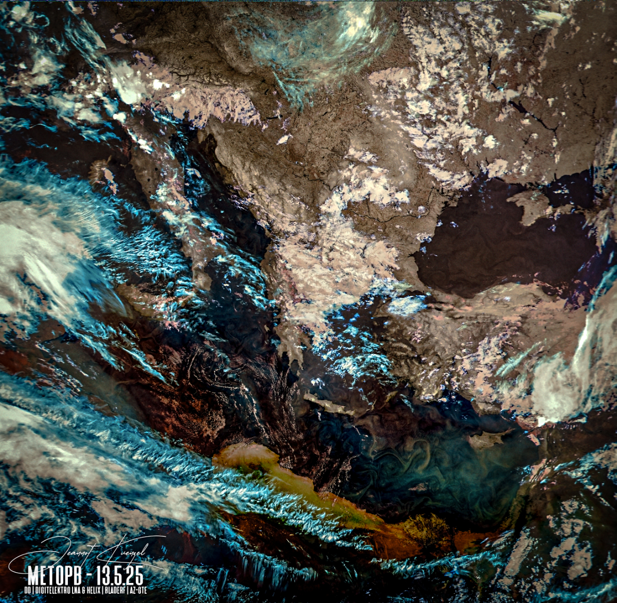 5.25 MetOpB avhrr 3 AVHRR 3b45 IR False Color